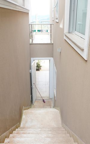 Casa de condomínio à venda com 217m², 2 quartos e 4 vagasÁrea externa