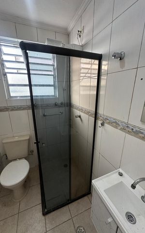 Apartamento para alugar com 65m², 2 quartos e 1 vaga Apartamento para alugar com 65m², 2 quartos e 1 vagaBanheiro 1