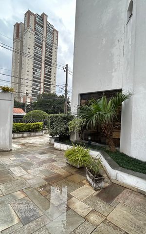 Apartamento à venda com 164m², 3 quartos e 2 vagas Apartamento à venda com 164m², 3 quartos e 2 vagasÁrea comum