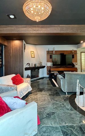 Apartamento à venda com 164m², 3 quartos e 2 vagas Apartamento à venda com 164m², 3 quartos e 2 vagasCobertura