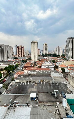 Apartamento à venda com 164m², 3 quartos e 2 vagas Apartamento à venda com 164m², 3 quartos e 2 vagasVista da Sacada