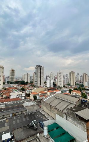 Apartamento à venda com 164m², 3 quartos e 2 vagas Apartamento à venda com 164m², 3 quartos e 2 vagasVista da Sacada