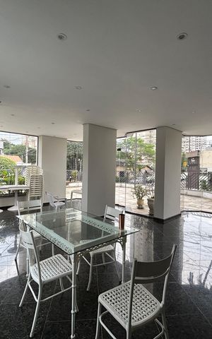 Apartamento à venda com 164m², 3 quartos e 2 vagas Apartamento à venda com 164m², 3 quartos e 2 vagasSalão de Festas