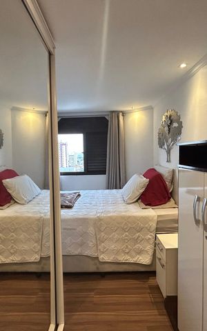Apartamento à venda com 164m², 3 quartos e 2 vagas Apartamento à venda com 164m², 3 quartos e 2 vagasQuarto 2