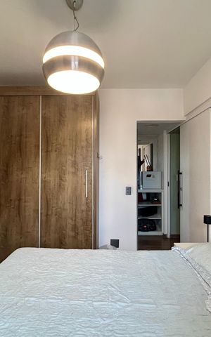 Apartamento à venda com 164m², 3 quartos e 2 vagas Apartamento à venda com 164m², 3 quartos e 2 vagasQuarto 1