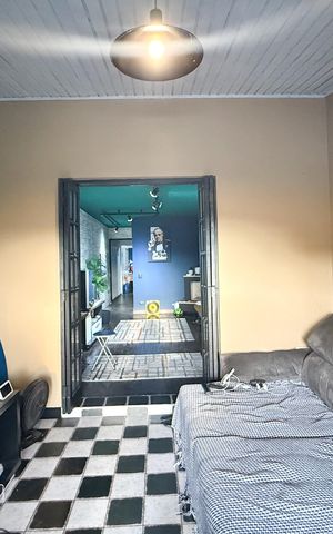Casa à venda com 150m², 3 quartos e 1 vagaSala