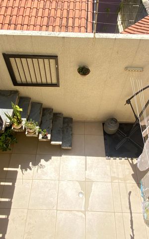 Casa à venda com 181m², 3 quartos e 2 vagasVaranda