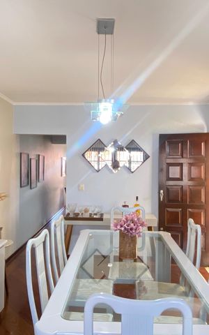 Casa à venda com 181m², 3 quartos e 2 vagasSala  - Corredor