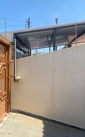 Casa à venda com 181m², 3 quartos e 2 vagasÁrea externa - Garagem 