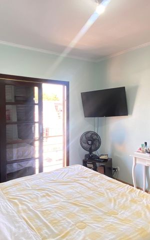 Casa à venda com 181m², 3 quartos e 2 vagasSuíte