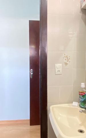 Casa à venda com 181m², 3 quartos e 2 vagasBanheiro da Suíte
