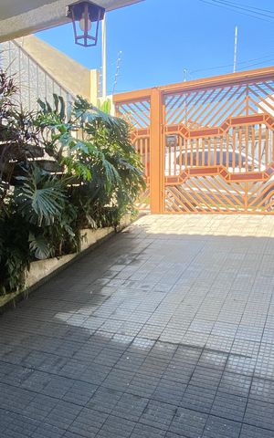 Casa à venda com 181m², 3 quartos e 2 vagasÁrea externa - Garagem 
