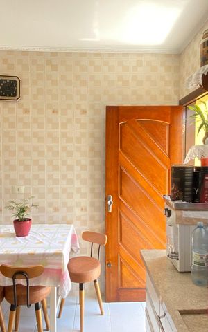 Casa à venda com 181m², 3 quartos e 2 vagasCozinha