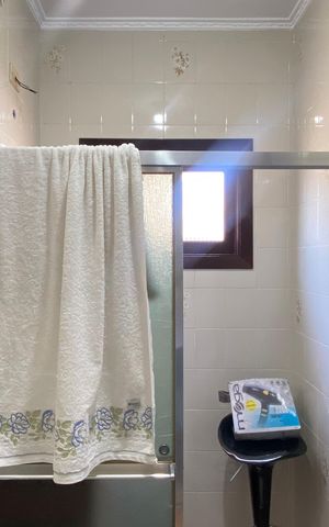 Casa à venda com 181m², 3 quartos e 2 vagasBanheiro 2