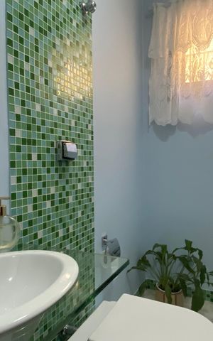 Casa à venda com 181m², 3 quartos e 2 vagasBanheiro 3