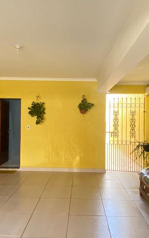 Casa à venda com 181m², 3 quartos e 2 vagasÁrea externa - Garagem 