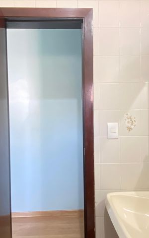 Casa à venda com 181m², 3 quartos e 2 vagasBanheiro 2