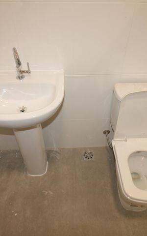 Casa para alugar com 130m², 4 quartos e sem vagaBanheiro 1
