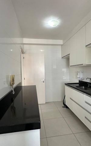 Apartamento para alugar com 93m², 3 quartos e 3 vagas Apartamento para alugar com 93m², 3 quartos e 3 vagasCozinha