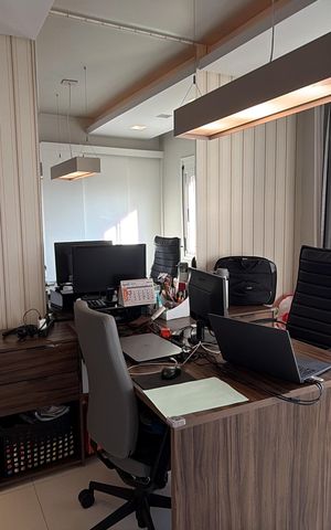 Apartamento à venda com 130m², 3 quartos e 3 vagasEscritório