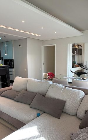 Apartamento à venda com 130m², 3 quartos e 3 vagas Sala