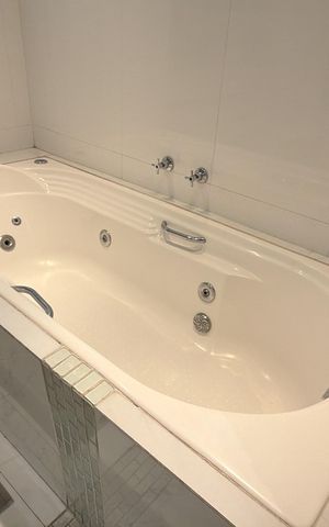 Apartamento à venda com 130m², 3 quartos e 3 vagasBanheiro da Suíte