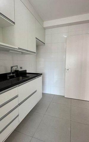 Apartamento para alugar com 96m², 3 quartos e 3 vagasCozinha