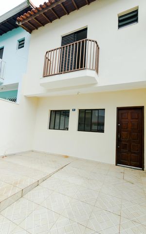 Casa para alugar com 75m², 3 quartos e 2 vagasGaragem