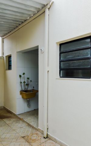 Casa para alugar com 75m², 3 quartos e 2 vagasÁrea de Serviço