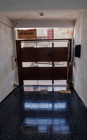 Casa à venda com 100m², 3 quartos e 1 vaga Casa à venda com 100m², 3 quartos e 1 vagaGaragem