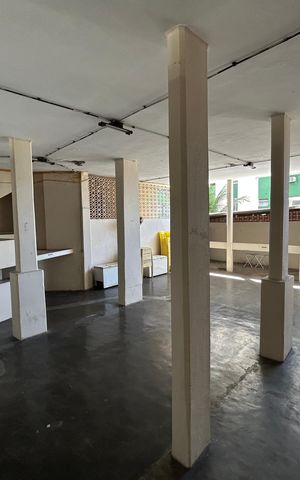 Apartamento para alugar com 80m², 2 quartos e sem vagaÁrea comum - Salão de festas