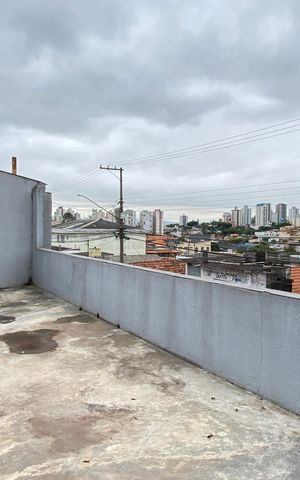 Casa para alugar com 189m², 3 quartos e 3 vagas Casa para alugar com 189m², 3 quartos e 3 vagasVaranda