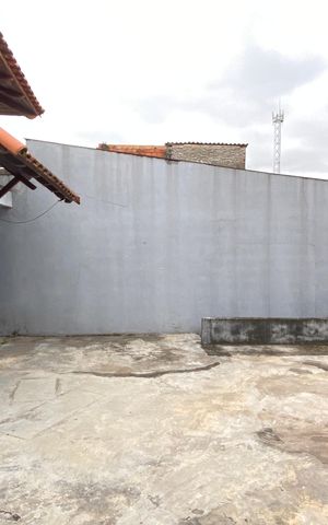 Casa para alugar com 189m², 3 quartos e 3 vagas Casa para alugar com 189m², 3 quartos e 3 vagasVaranda