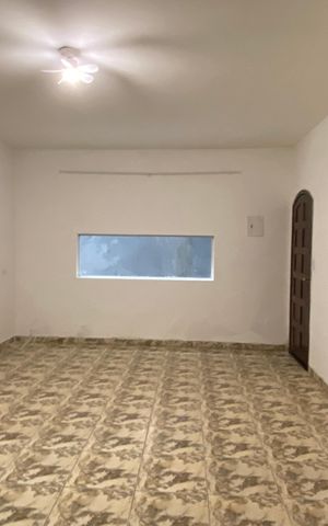 Casa para alugar com 189m², 3 quartos e 3 vagas Casa para alugar com 189m², 3 quartos e 3 vagasSala