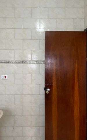 Casa para alugar com 189m², 3 quartos e 3 vagas Casa para alugar com 189m², 3 quartos e 3 vagasBanheiro da Suíte