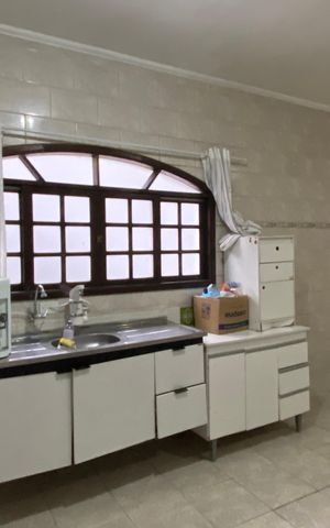 Casa para alugar com 189m², 3 quartos e 3 vagas Casa para alugar com 189m², 3 quartos e 3 vagasCozinha