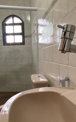 Casa para alugar com 189m², 3 quartos e 3 vagas Casa para alugar com 189m², 3 quartos e 3 vagasBanheiro da Suíte