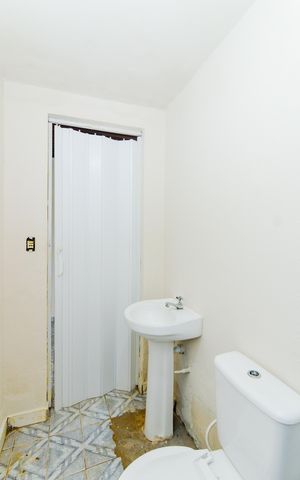 Casa para alugar com 83m², 1 quarto e 2 vagasBanheiro