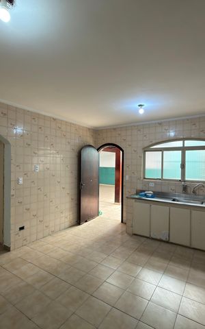 Casa para alugar com 400m², 3 quartos e 10 vagasCozinha 