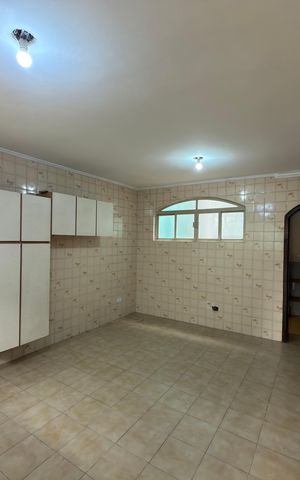 Casa para alugar com 400m², 3 quartos e 10 vagasCozinha