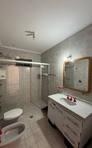 Casa para alugar com 400m², 3 quartos e 10 vagasBanheiro Social