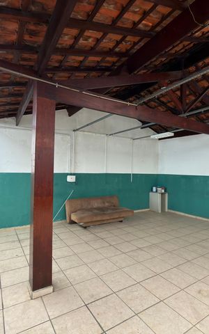 Casa para alugar com 400m², 3 quartos e 10 vagasEspaço Gourmet e Área de Serviço 