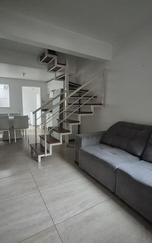 Casa de condomínio à venda com 98m², 3 quartos e 1 vaga Casa de condomínio à venda com 98m², 3 quartos e 1 vagaSala