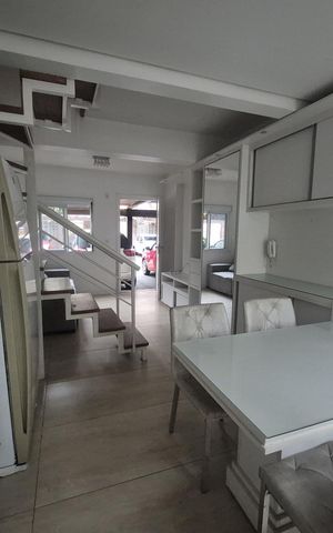 Casa de condomínio à venda com 98m², 3 quartos e 1 vaga Casa de condomínio à venda com 98m², 3 quartos e 1 vagaCozinha