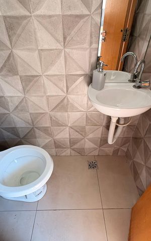 Casa à venda com 151m², 2 quartos e 2 vagas Casa à venda com 151m², 2 quartos e 2 vagasLavabo 2