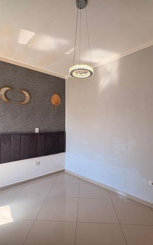 Casa à venda com 151m², 2 quartos e 2 vagas Casa à venda com 151m², 2 quartos e 2 vagasSuite 2