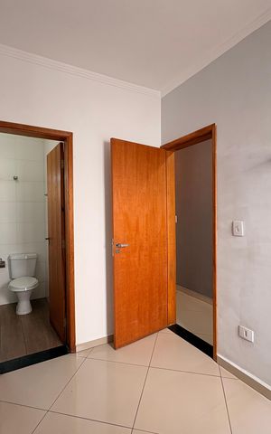 Casa à venda com 151m², 2 quartos e 2 vagas Casa à venda com 151m², 2 quartos e 2 vagasSuite 1