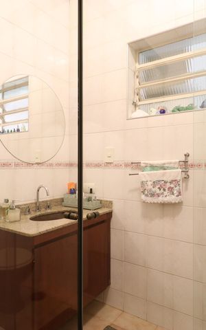 Casa à venda com 370m², 3 quartos e 5 vagasBanheiro Social