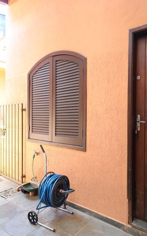 Casa à venda com 370m², 3 quartos e 5 vagasEdicula 