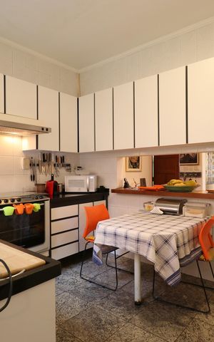 Casa à venda com 370m², 3 quartos e 5 vagasCozinha 